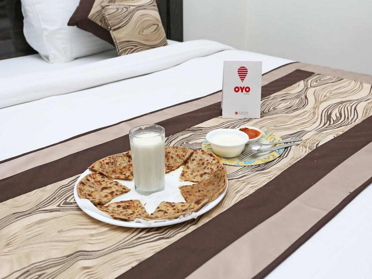 Oyo 8910 Celeste Inn Грейтър Нойда Екстериор снимка